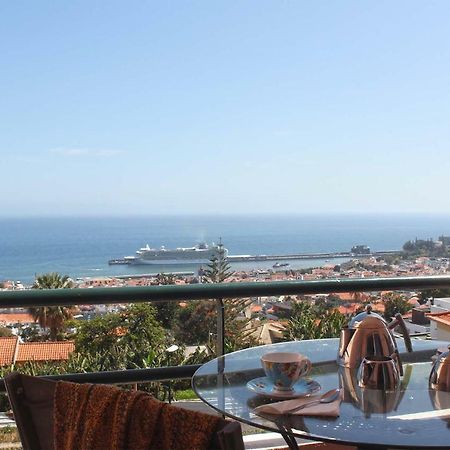 Stylish Apartment With Balcony And Amazing Views Over Funchal And The Sea Exteriör bild