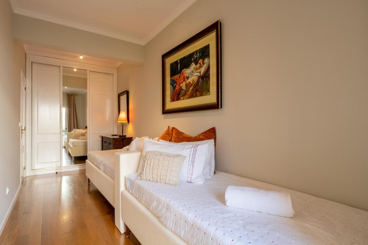 Stylish Apartment With Balcony And Amazing Views Over Funchal And The Sea Exteriör bild
