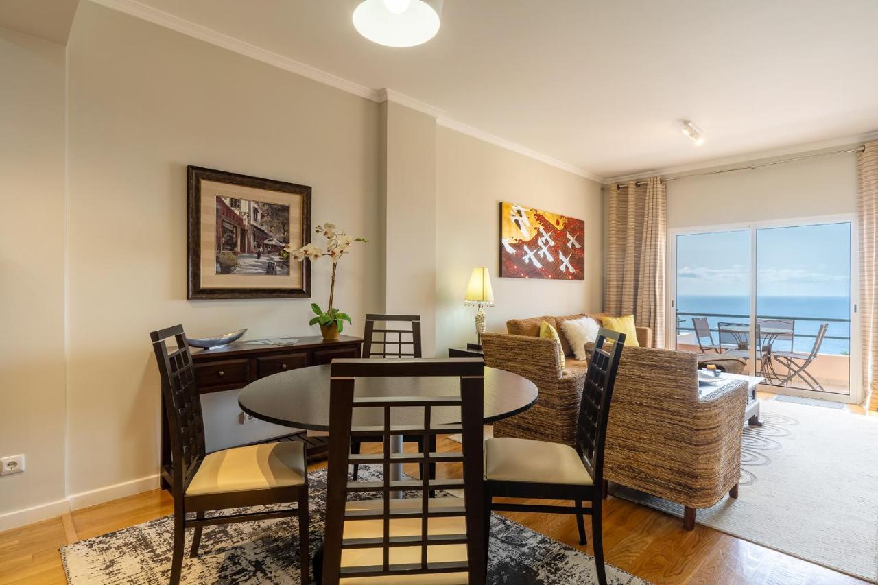 Stylish Apartment With Balcony And Amazing Views Over Funchal And The Sea Exteriör bild