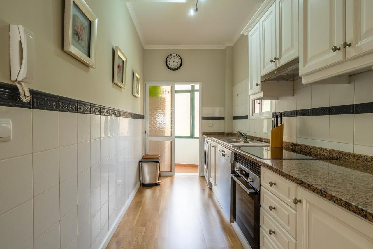 Stylish Apartment With Balcony And Amazing Views Over Funchal And The Sea Exteriör bild